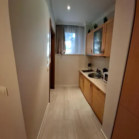 Sea Breeze Veranda In Santa Marina Apartment