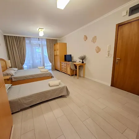 Sea Breeze Veranda In Santa Marina Apartment