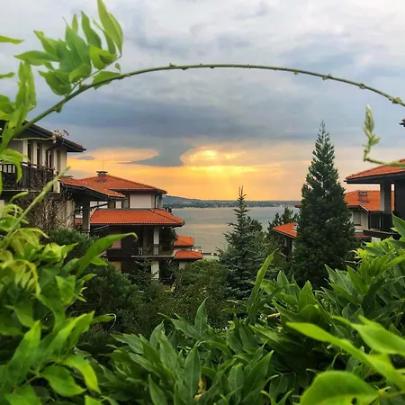 Sea Breeze Veranda In Santa Marina شقة