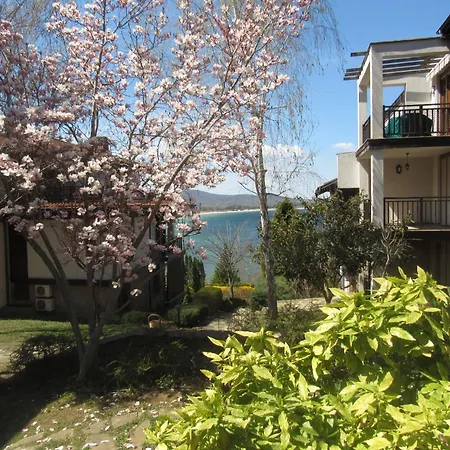 Sea Breeze Veranda In Santa Marina * سوزوبول