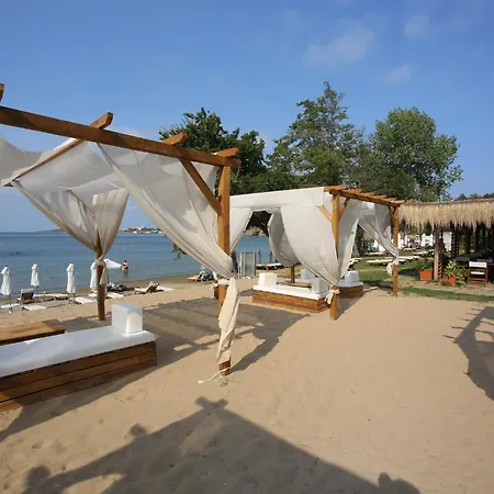 Sea Breeze Veranda In Santa Marina شقة سوزوبول