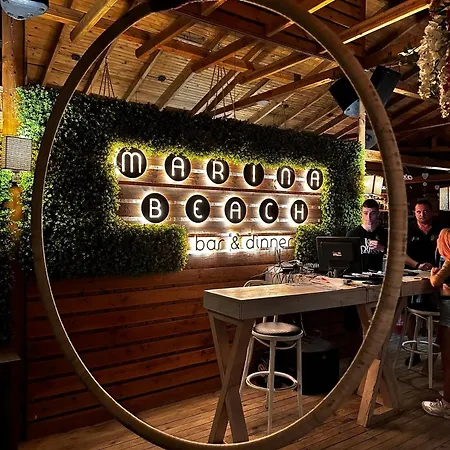 Sea Breeze Veranda In Santa Marina Daire *