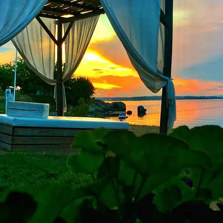 Daire Sea Breeze Veranda In Santa Marina Süzebolu