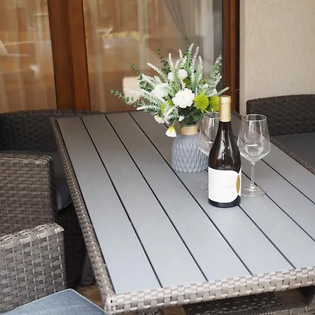 Daire Sea Breeze Veranda In Santa Marina *