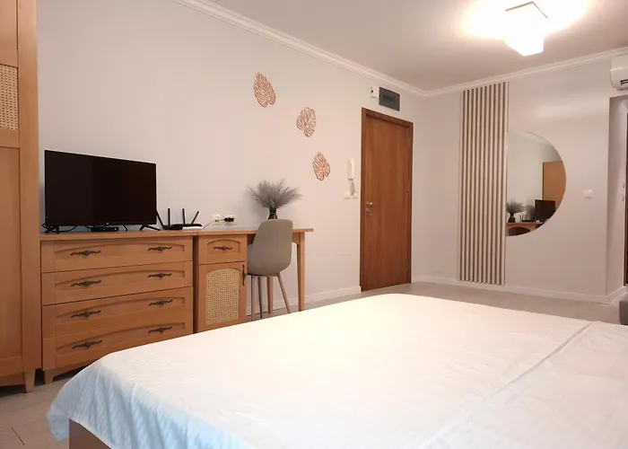 Sea Breeze Veranda In Santa Marina Appartement